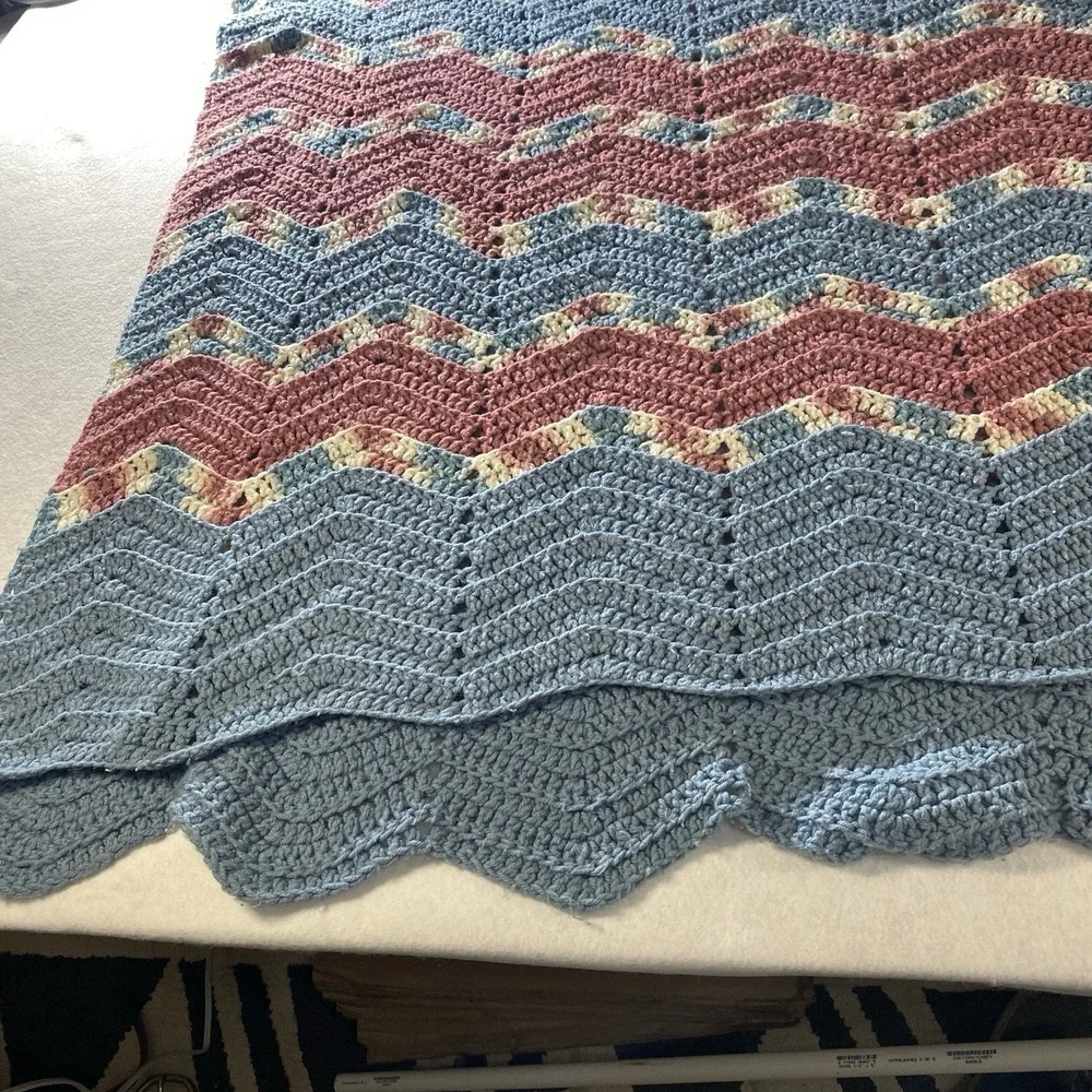 Vintage Handmade Crochet Afghan Throw Blanket Chevron Ripple 78x54 Multicolor